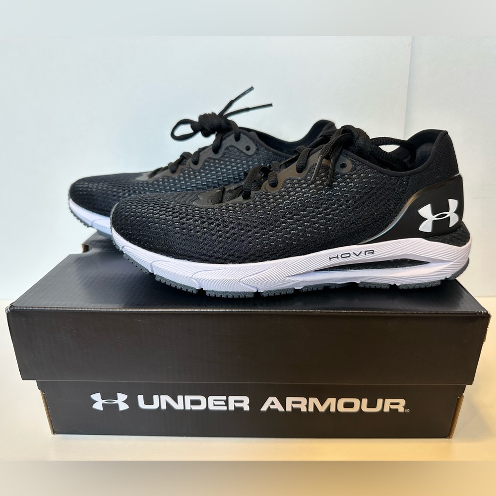 Under Armor UA W HOVR Sonic 4 Women’s Black Sz8 Running Sneaker